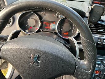 Peugeot 3008 1.6 HDI, automat, 2010 - 14