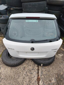 Skoda Fabia 2 combi facelift -  páté dveře, víko kufru - 14