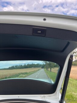 Škoda Octavia III Scout 2.0 TDi DSG - 14