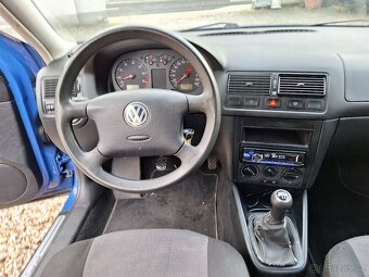 Volkswagen Golf 1.6i 77KW Kombi, Klima - 14