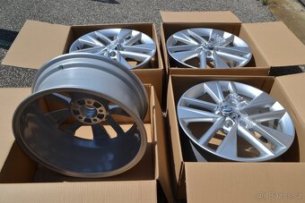 Škoda Rapid, Fabia 3, O1 RS -Nové 17 orig. alu Škoda - 14