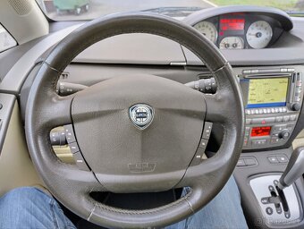 Lancia Musa 1.3 Multijet Platino automat - 14