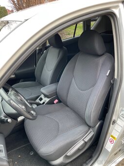 Prodám Toyota RAV4 2.2 D4D - 14