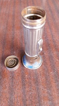 Staré retro baterky svítilny - 14