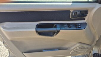 Nissan Terrano II 2.7 TD 92kw - 14