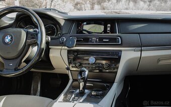 BMW 750i xDrive 2015 - 14