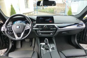 BMW 530ix Combi,185kw,4x4,2018,ČR,Sportline,1.majitel - 14