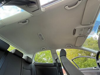 VW GOLF V 1.4i 16V - 14