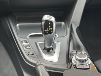 BMW Řada 3, 320d, xDrive, SPORT, pano - 14