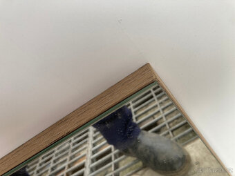 Zrcadlo nástěnné kulaté a hranaté, kus za 300 kč - 14