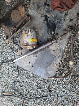 Zetor uřI  díly - 14