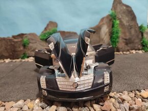 Prodám model 1:18 Cadillac sixteen - 14