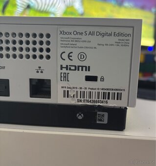 Xbox One S All Digital (bez mechaniky) - 14