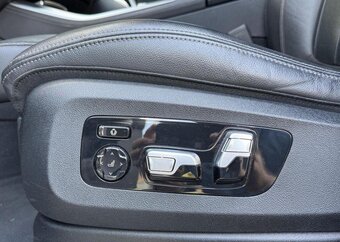BMW X5, M50i V8 - 14