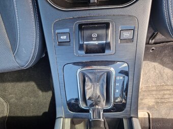 Na prodej Subaru Outback - 14