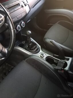 Mitsubishi Outlander 2.0DI-D,CZ Manuál,4x4 - 14