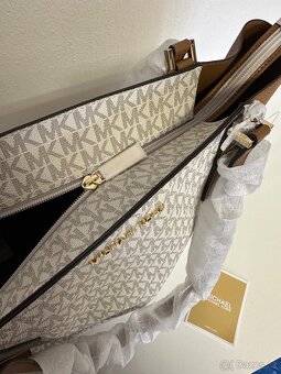 Kabelka Michael Kors Kimberly Vanilla - 14