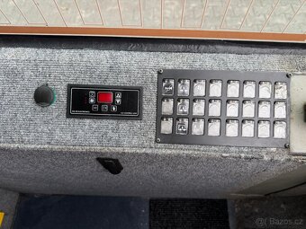 Mercedes-Benz Sprinter 716 Kutsenitz - 14