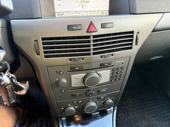 OPEL ASTRA H 1.7 CDTI 74 kw, rok 2004, pěkná - 14