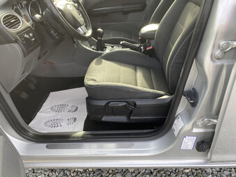 Ford Focus 2.0i 145PS LPG FORD COMBI TOP - 14