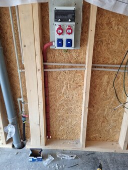 Hodinový manžel-Elektrikář - 14