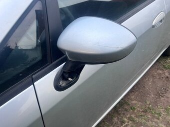 Fiat grande Punto 1.2. - 14