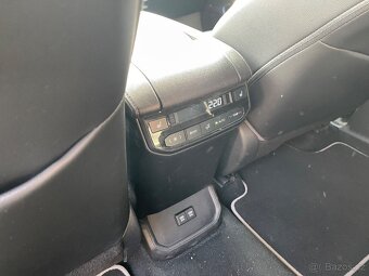 Prodám Toyota Highlander 2,5 HEV e-CVVT AWD - 14