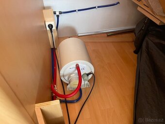 Delta Euroliner 440, 4 osoby, bojler, stan, fr.postel - 14