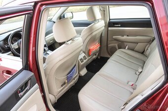 Subaru Legacy - 14