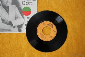 Vinylové desky a kazety Karel Gott + kniha zdarma - 14