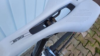 Italská raketa Bianchi Infinito CV - „Handmade in Italy” - 14