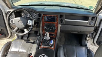 Jeep Commander USA verze - 14