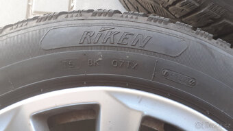 alu disky BMW 5x120 r17, zimní pneu 225/55/17 6mm - 14
