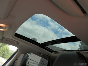 Volvo XC60 2.4D5 AWD Summum, Panorama, Kůže, DPH - 14