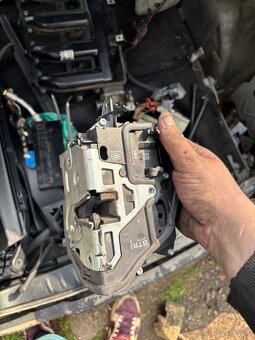 Prodám náhradní díly z bmw e91 320d 120kw - 14