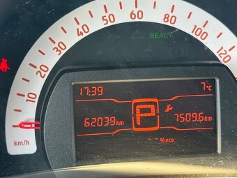 Smart Fortwo EQ Elektro 22kw NAVIGACE DPH - 14