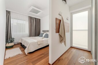 Luxusní 3+kk 139 m2 v nejvyšším patře včetně terasy 47 m2 a  - 14