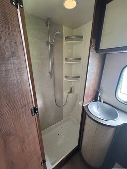 Fiat Ducato 2,3 96 kW - obytný automobil pro 6 osob - 14