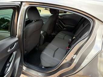 MAZDA 3 2.0 SKYACTIV-G 88kW AUTOMAT-2017-92.985KM-LED,VÝHŘEV - 14