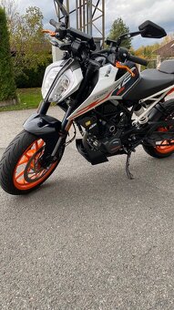 Ktm Duke 125 2023 - 14