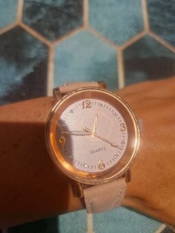 Nové dámské i dívčí hodinky Quartz růžové koženka třpytivé - 14