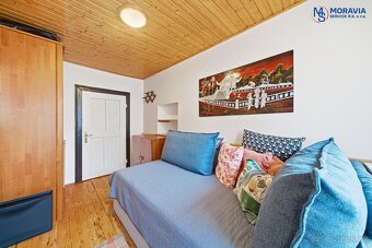 Krásná chalupa v obci Chobyně pod Šubířovem - 14