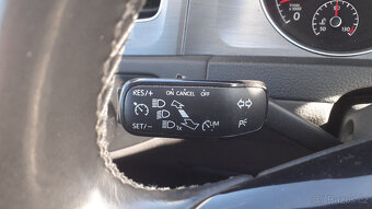 VW Golf VII combi, 1.2 tsi, 77kw, 1. majitel, ČR, serviska - 14