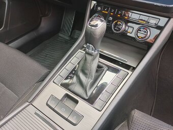 Škoda Superb 3 Combi 2.0TDI 110kW DSG Matrix Virtual ACC DAB - 14
