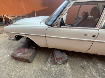 Prodám Mercedes Benz W115 - 14