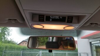 VW MULTIVAN T5.1 2.0TDI 103KW 2X ŠOUPAČKY R.V.2012 - 14
