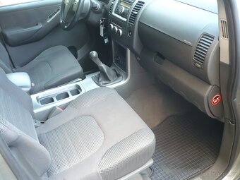 Nissan  Pathfinder  2.5 dCi - 14