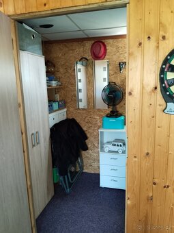 Prodej KARAVANU s Dřevěnou přístavbou . - 14