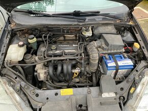 Ford Focus, benzin 1.6 Zetec 74kW rok 2001 - 14