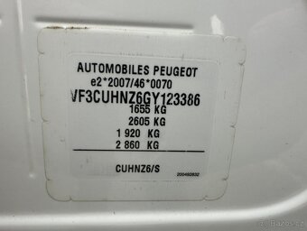 Prodám Peugeot 2008 1,2 Turbo - 14